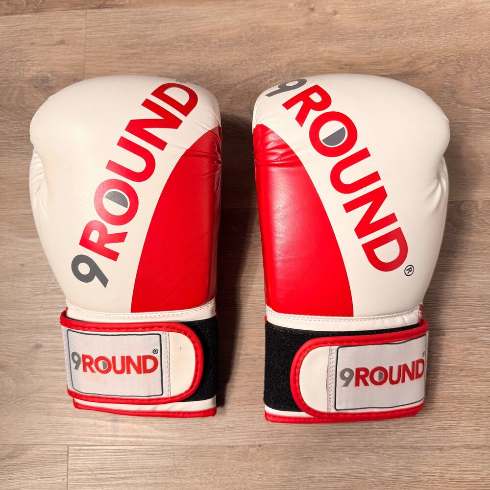 9Round Red & White Boxing Gloves Pair Kickboxing Training